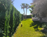 Resale - Villa -
Torrevieja - La Siesta