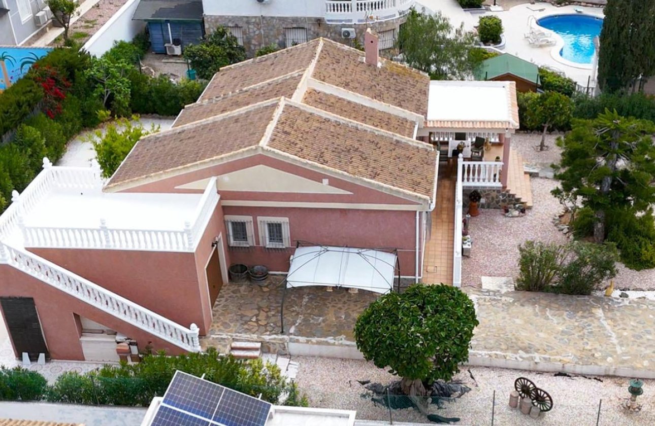 Resale - Villa -
Torrevieja - La Siesta