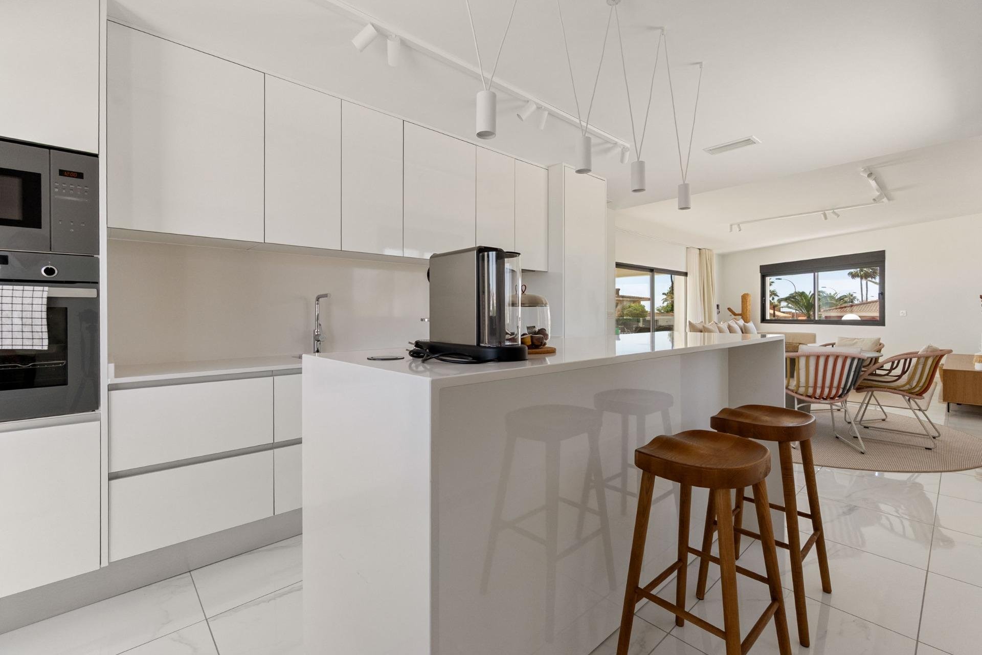 Resale - Villa -
Torrevieja - La Veleta