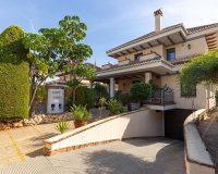 Resale - Villa -
Torrevieja - La Veleta