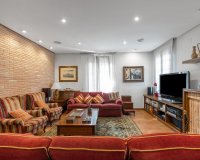 Resale - Villa -
Torrevieja - La Veleta