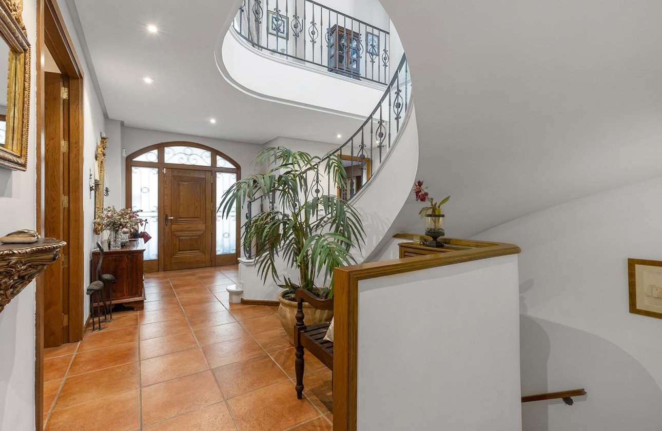 Resale - Villa -
Torrevieja - La Veleta