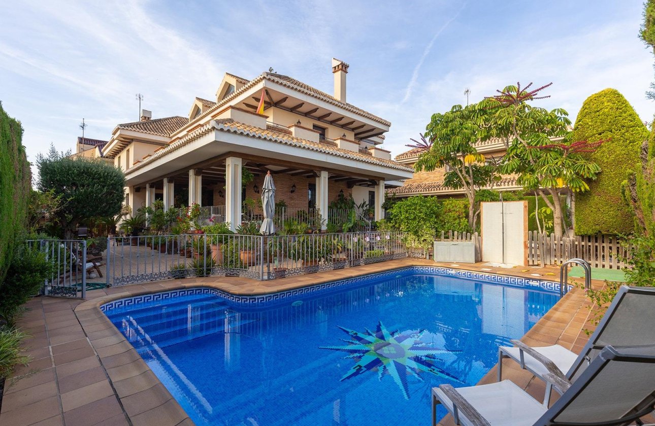 Resale - Villa -
Torrevieja - La Veleta