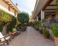 Resale - Villa -
Torrevieja - La Veleta