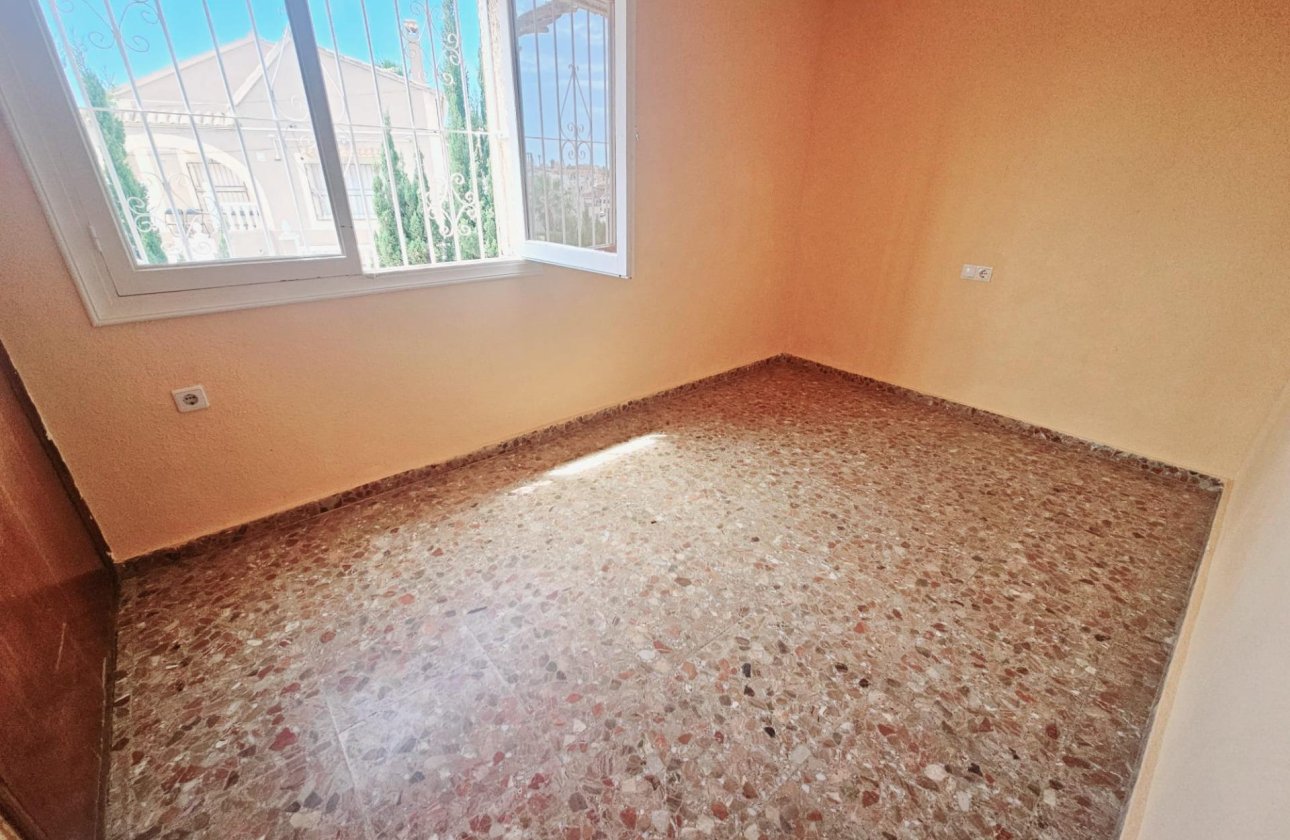 Resale - Villa -
Torrevieja - Los Balcones - Los Altos del Edén