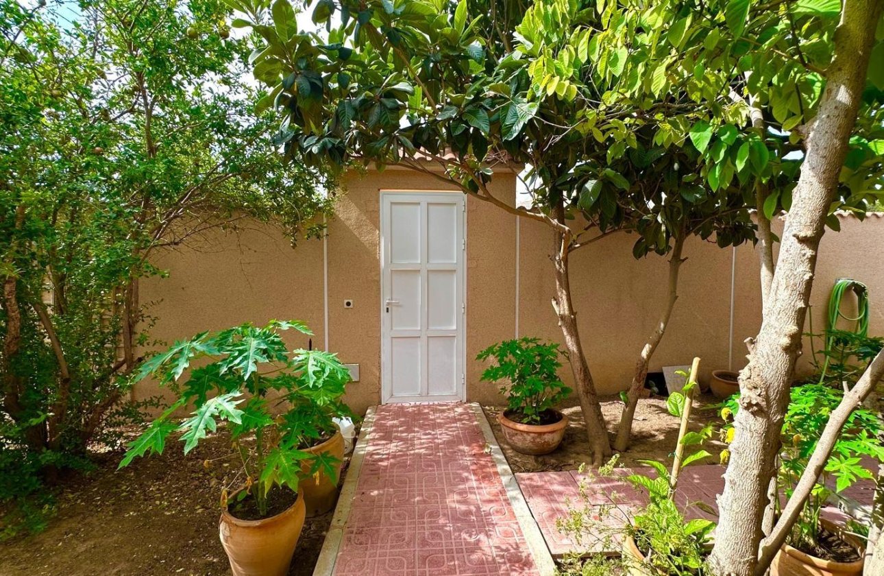 Resale - Villa -
Torrevieja - Los Balcones - Los Altos del Edén