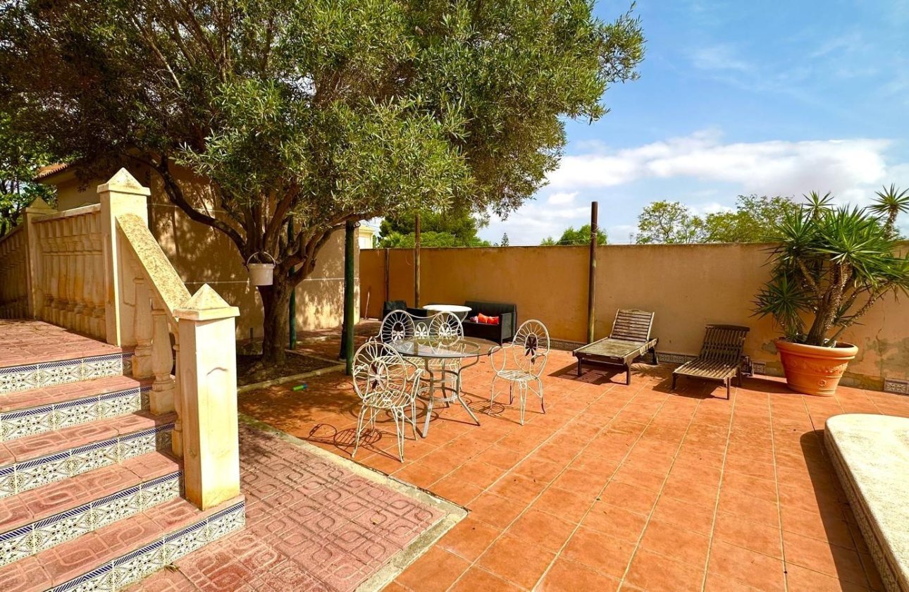Resale - Villa -
Torrevieja - Los Balcones - Los Altos del Edén