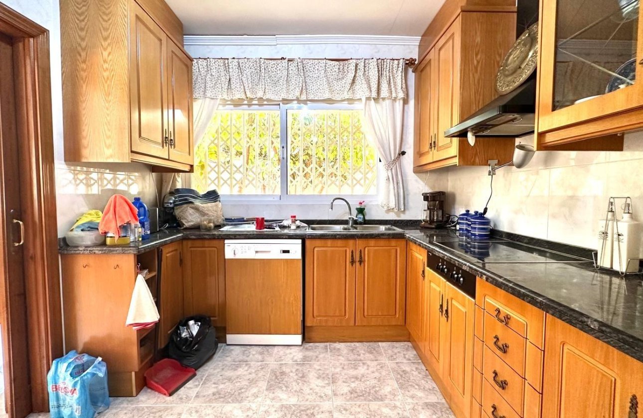 Resale - Villa -
Torrevieja - Los Balcones - Los Altos del Edén