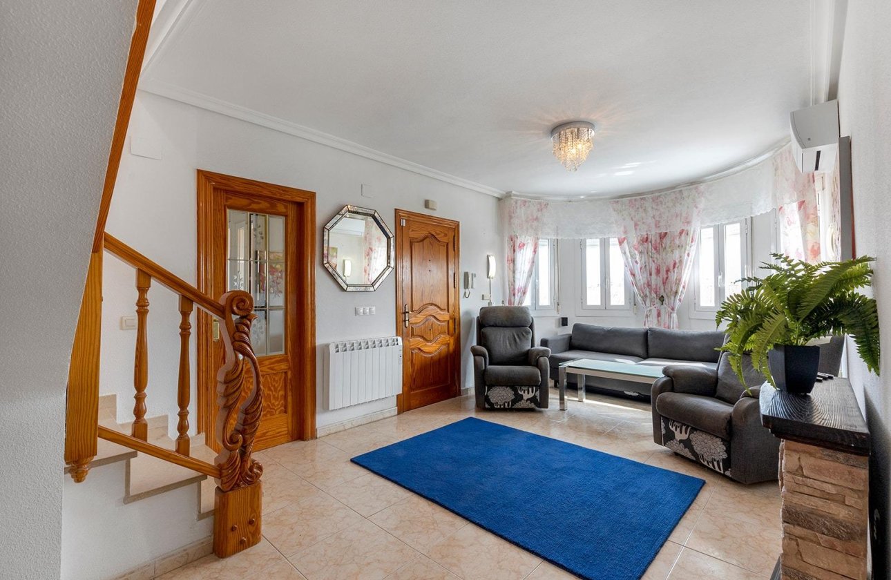 Resale - Villa -
Torrevieja - Los Balcones - Los Altos del Edén