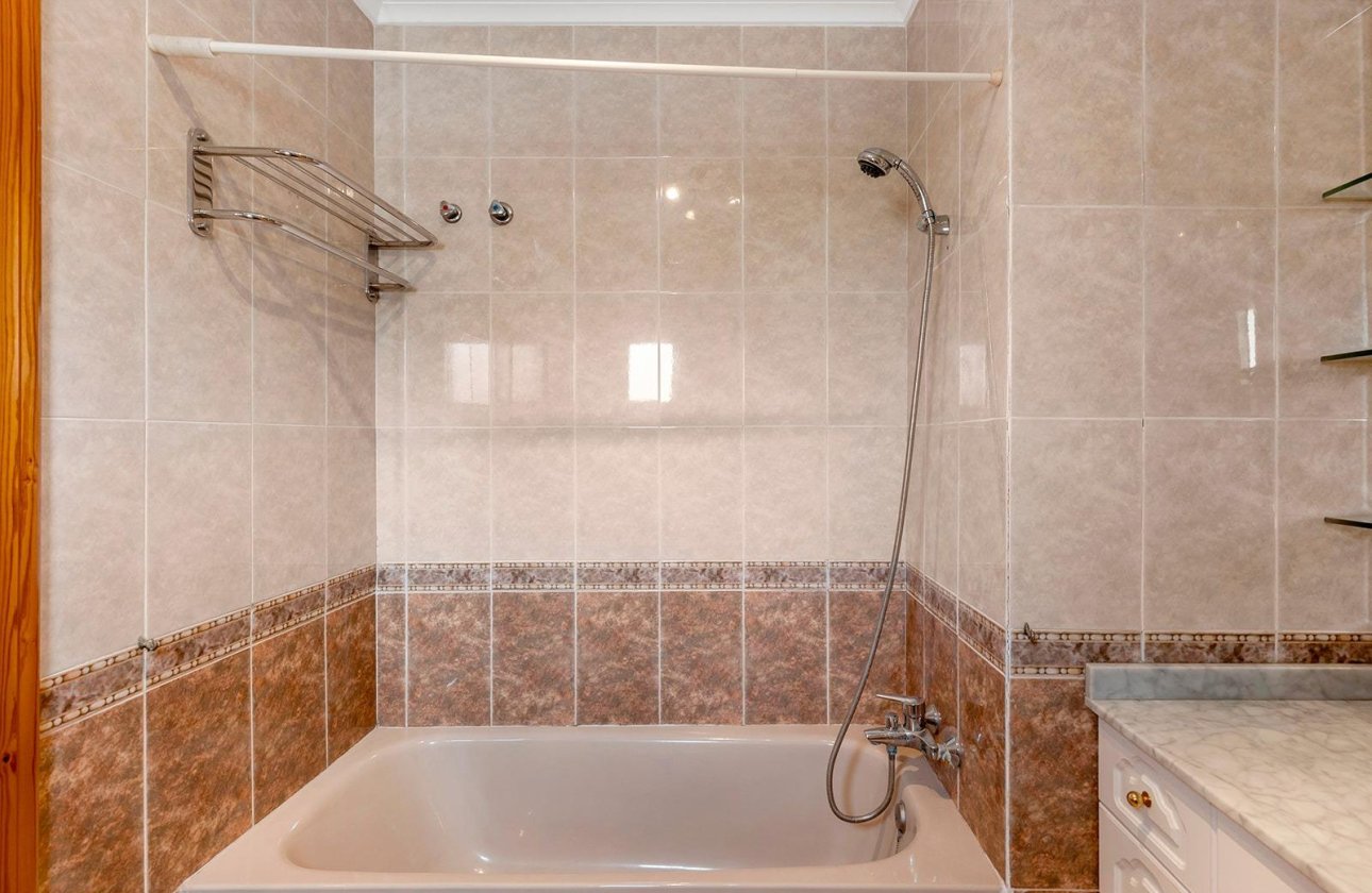 Resale - Villa -
Torrevieja - Los Balcones - Los Altos del Edén