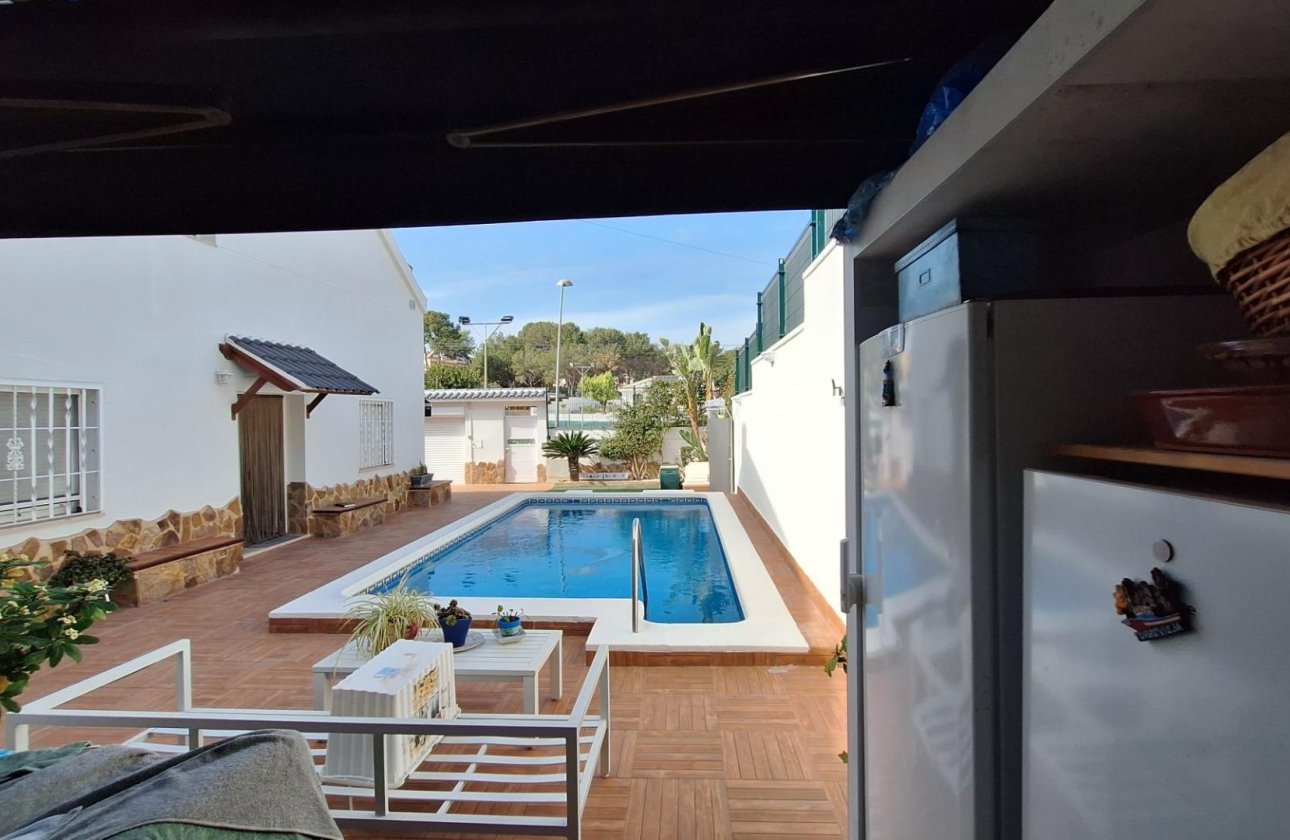 Resale - Villa -
Torrevieja - Los Balcones - Los Altos del Edén