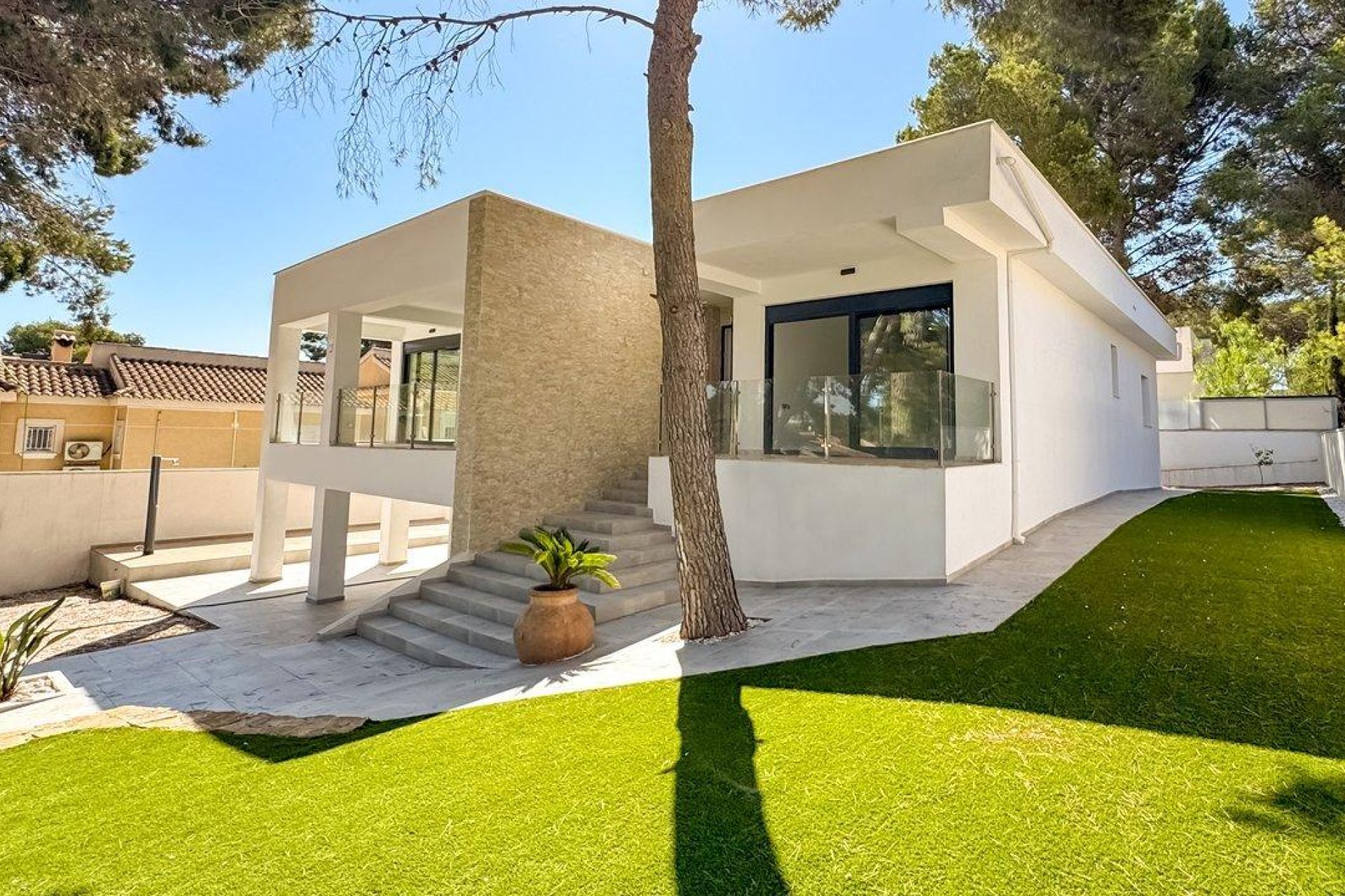 Resale - Villa -
Torrevieja - Los Balcones - Los Altos del Edén