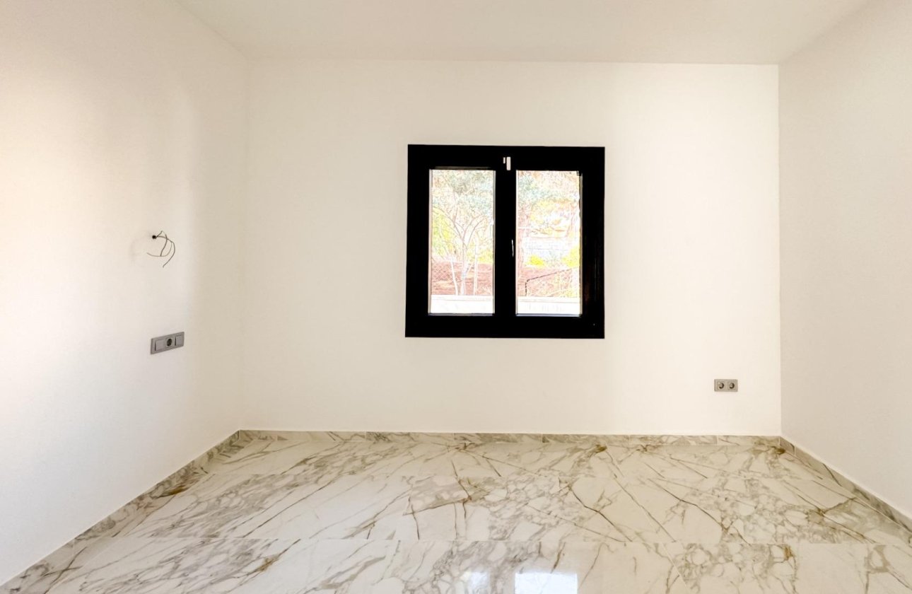 Resale - Villa -
Torrevieja - Los Balcones - Los Altos del Edén