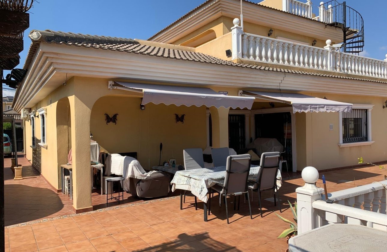 Resale - Villa -
Torrevieja - Los Balcones - Los Altos del Edén