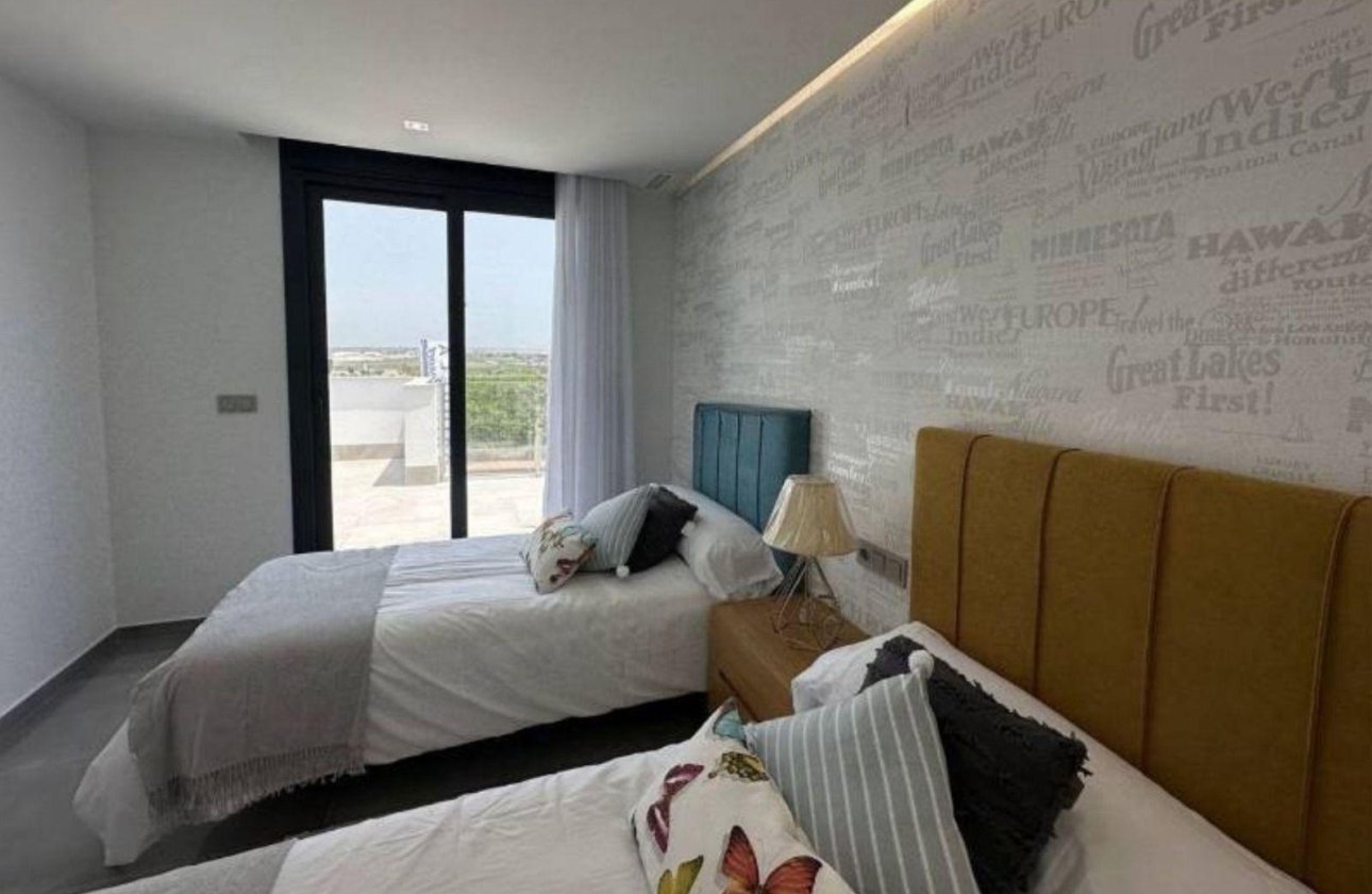 Resale - Villa -
Torrevieja - Los Balcones - Los Altos del Edén