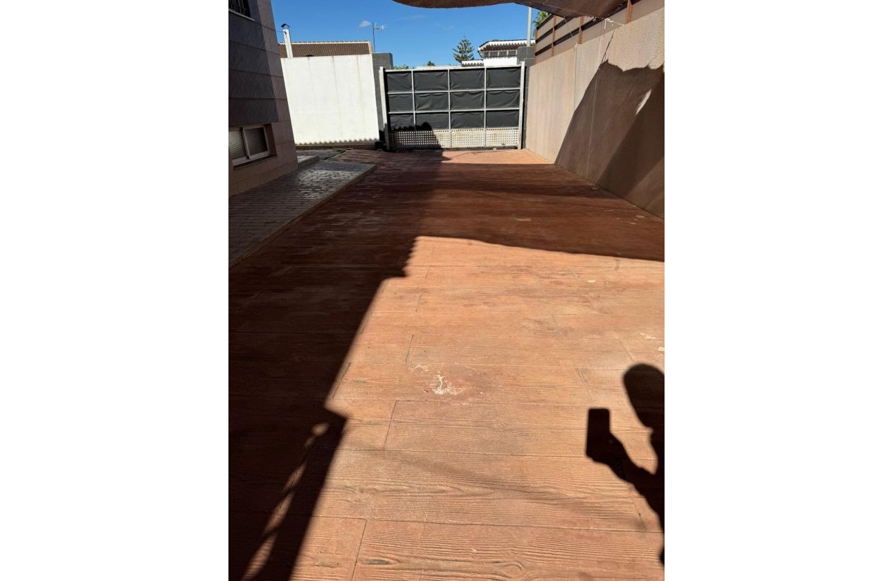 Resale - Villa -
Torrevieja - Los Balcones - Los Altos del Edén