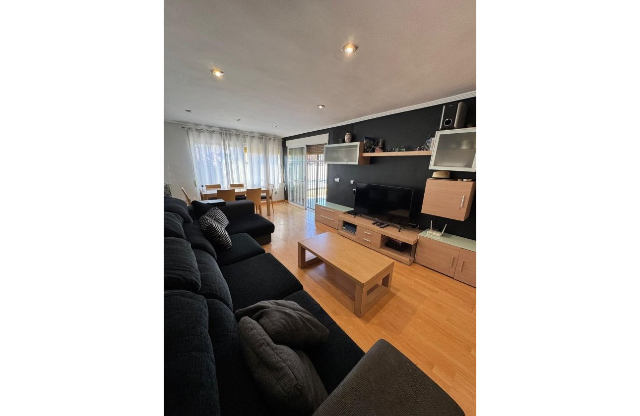 Resale - Villa -
Torrevieja - Los Balcones - Los Altos del Edén