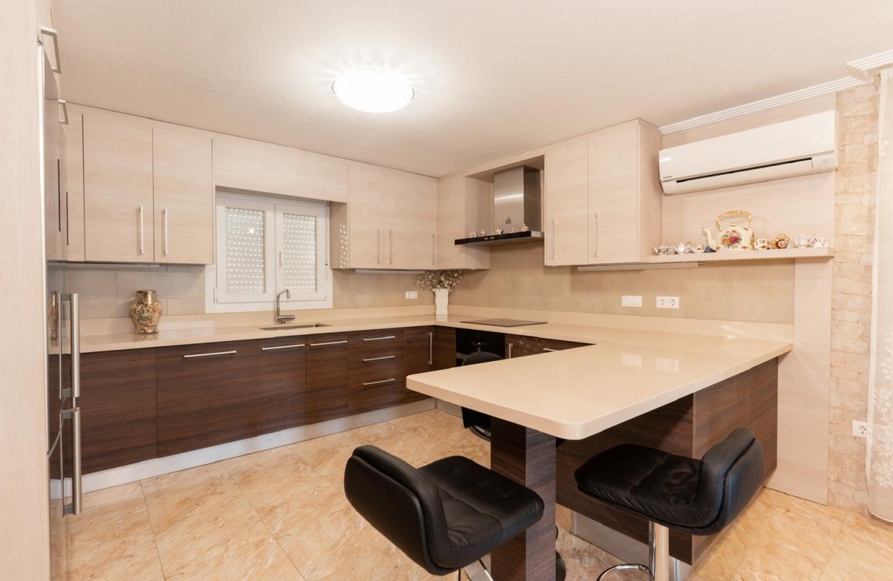 Resale - Villa -
Torrevieja - Los Balcones - Los Altos del Edén