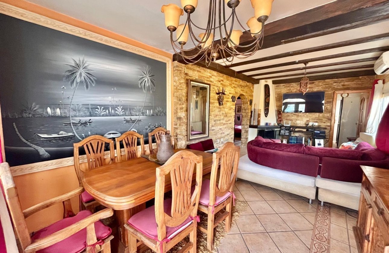 Resale - Villa -
Torrevieja - Los Balcones - Los Altos del Edén