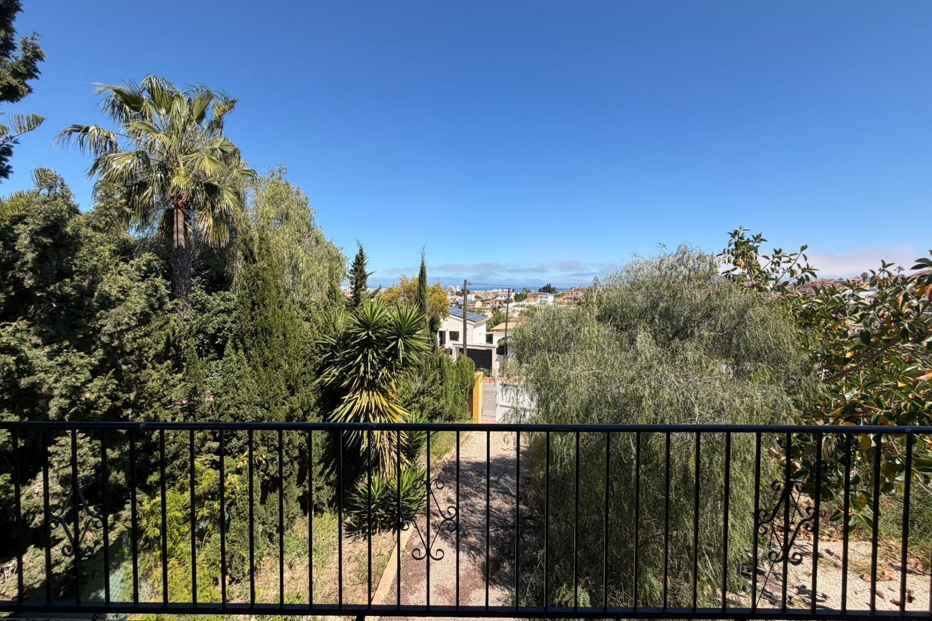 Resale - Villa -
Torrevieja - Los Balcones - Los Altos del Edén