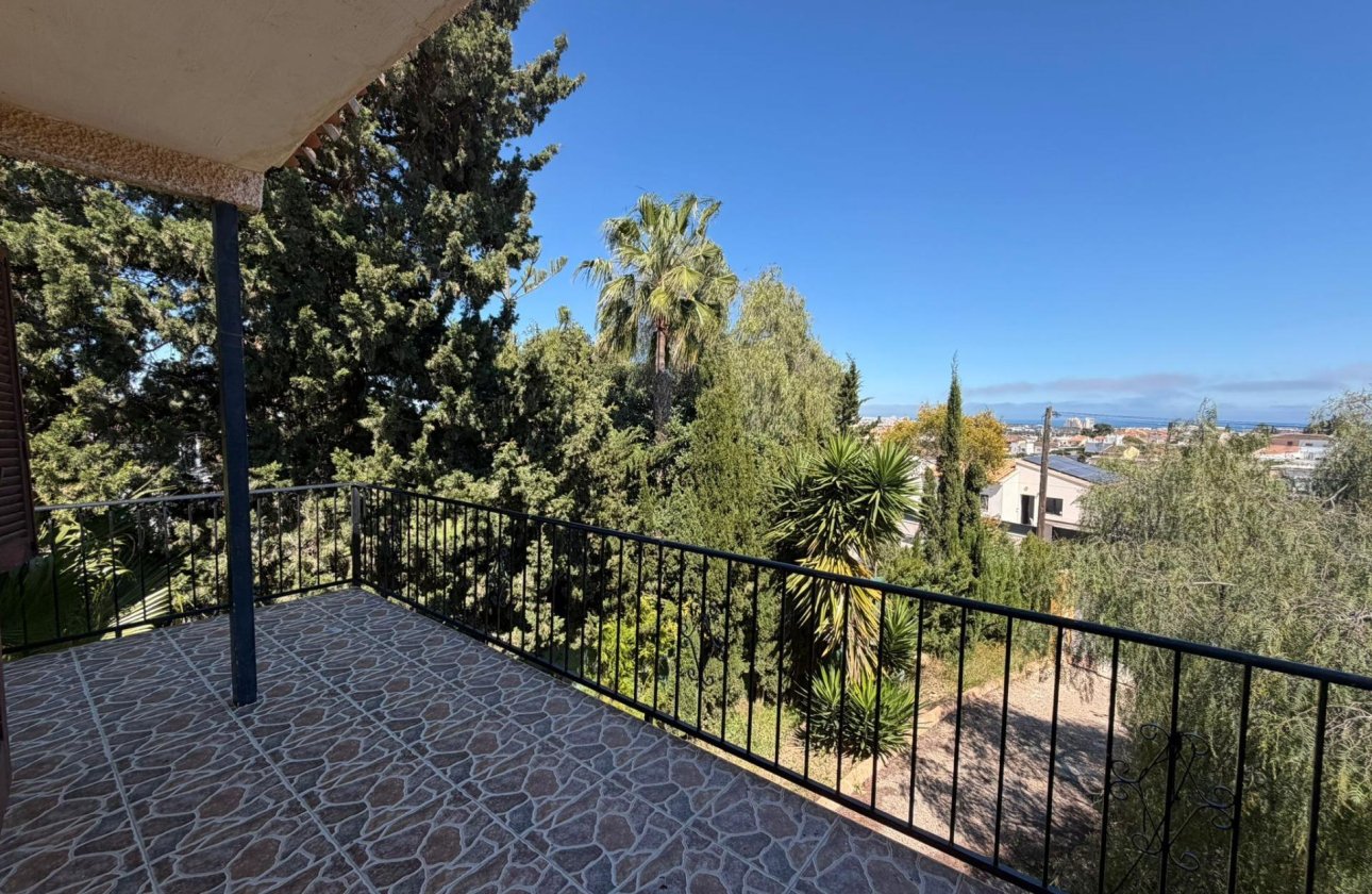 Resale - Villa -
Torrevieja - Los Balcones - Los Altos del Edén