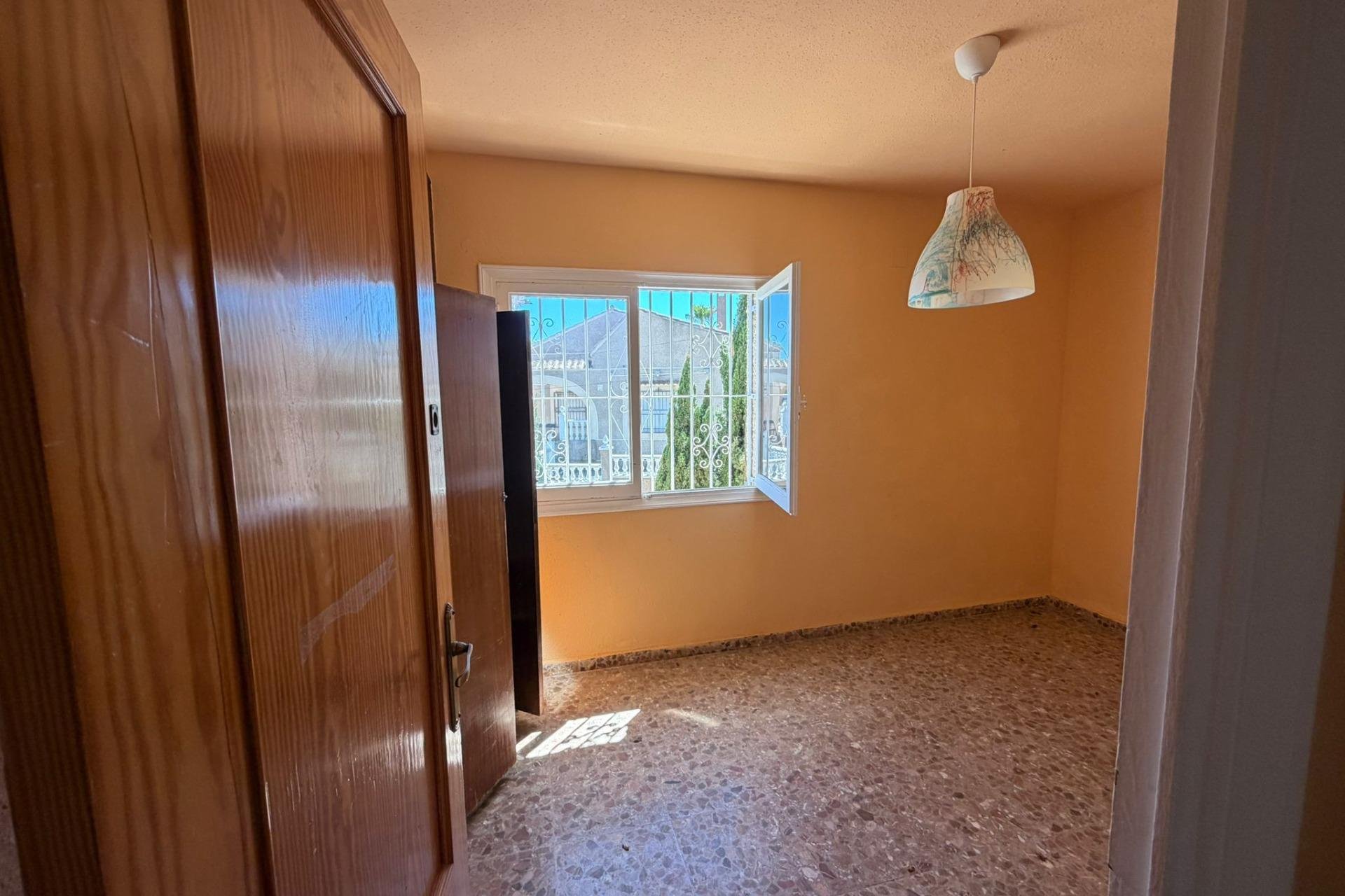 Resale - Villa -
Torrevieja - Los Balcones - Los Altos del Edén