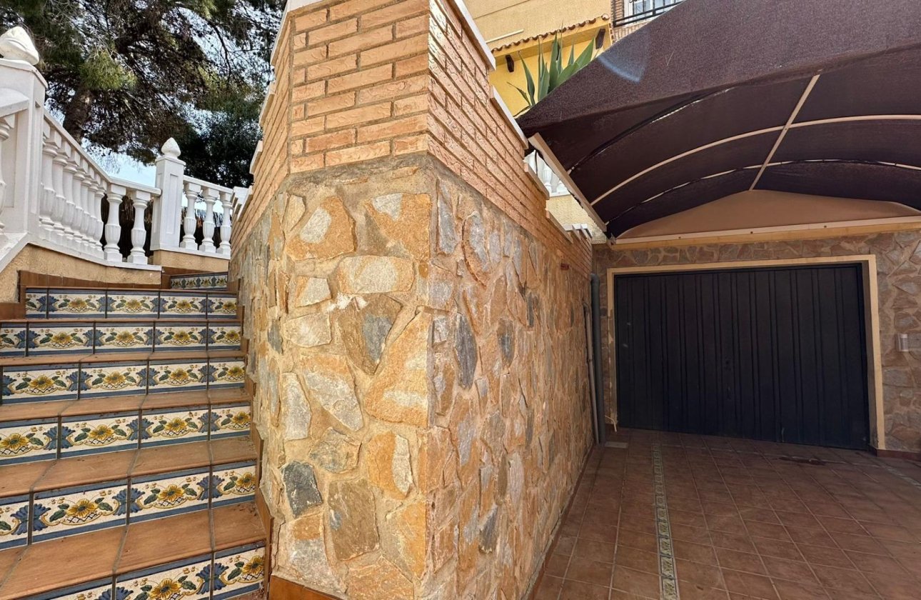 Resale - Villa -
Torrevieja - Los Balcones - Los Altos del Edén