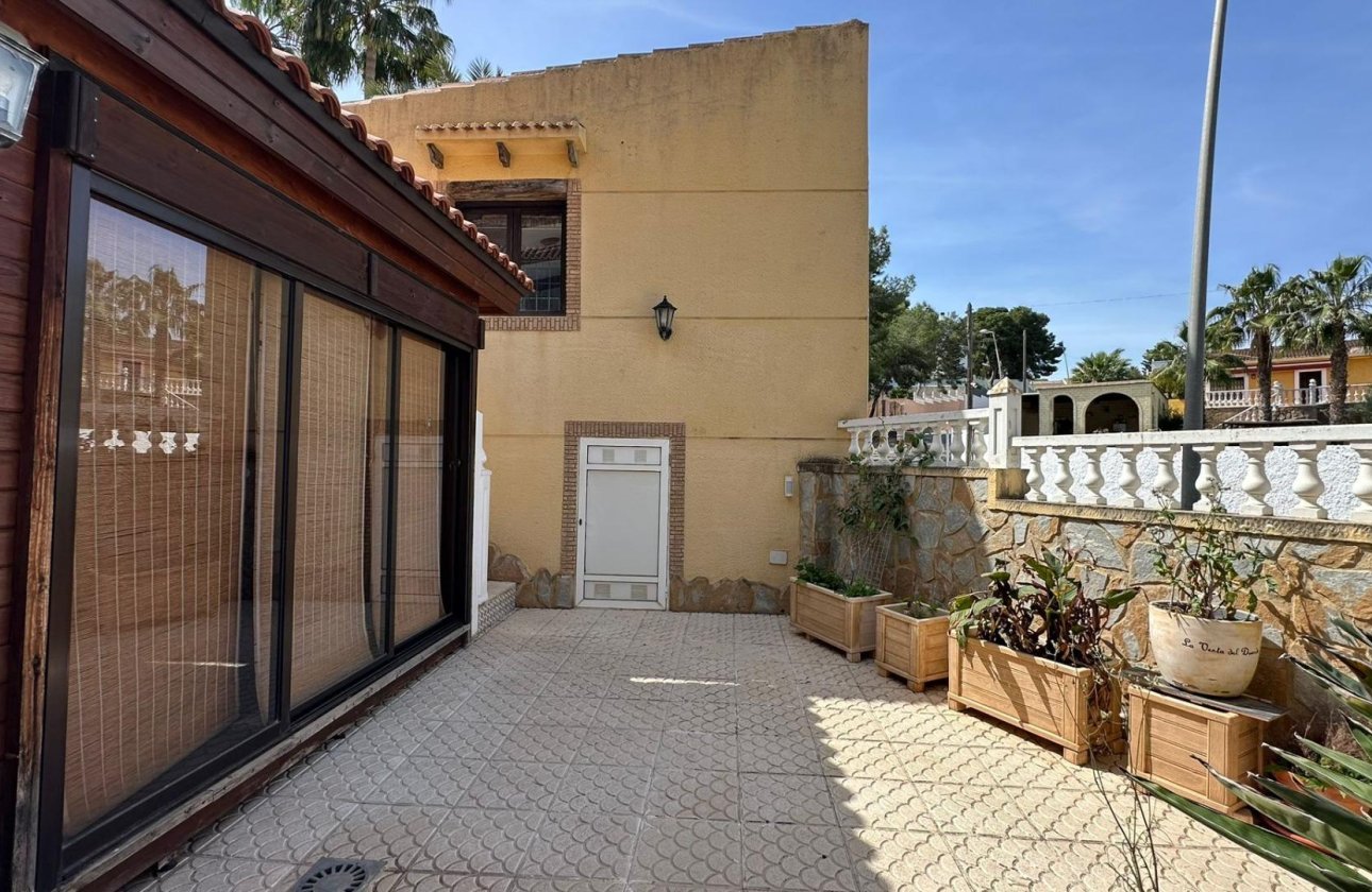 Resale - Villa -
Torrevieja - Los Balcones - Los Altos del Edén