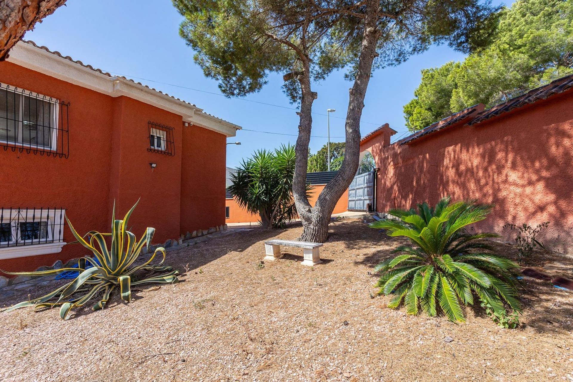 Resale - Villa -
Torrevieja - Los Balcones - Los Altos del Edén