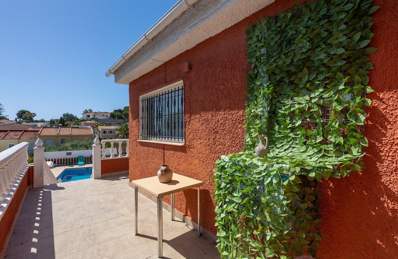 Resale - Villa -
Torrevieja - Los Balcones - Los Altos del Edén
