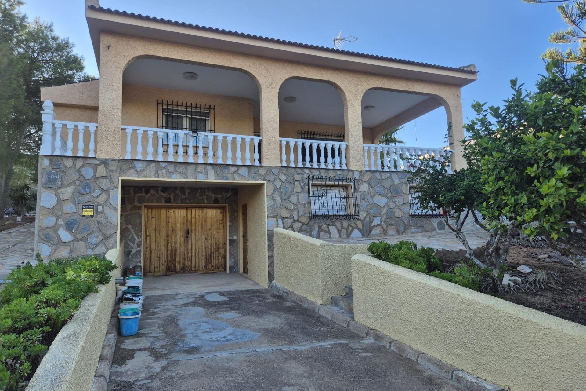 Resale - Villa -
Torrevieja - Los Balcones - Los Altos del Edén
