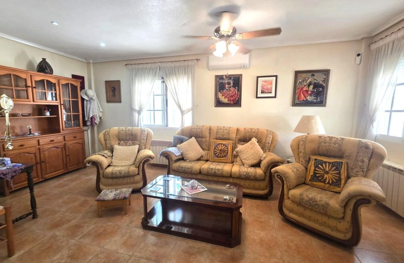 Resale - Villa -
Torrevieja - Los Balcones - Los Altos del Edén