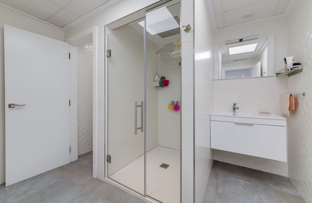 Resale - Villa -
Torrevieja - Los Balcones