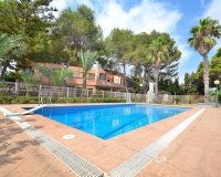 Resale - Villa -
Torrevieja - Los Balcones