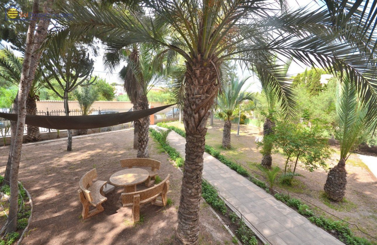 Resale - Villa -
Torrevieja - Los Balcones