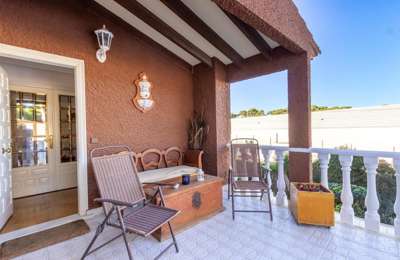Resale - Villa -
Torrevieja - Los Balcones