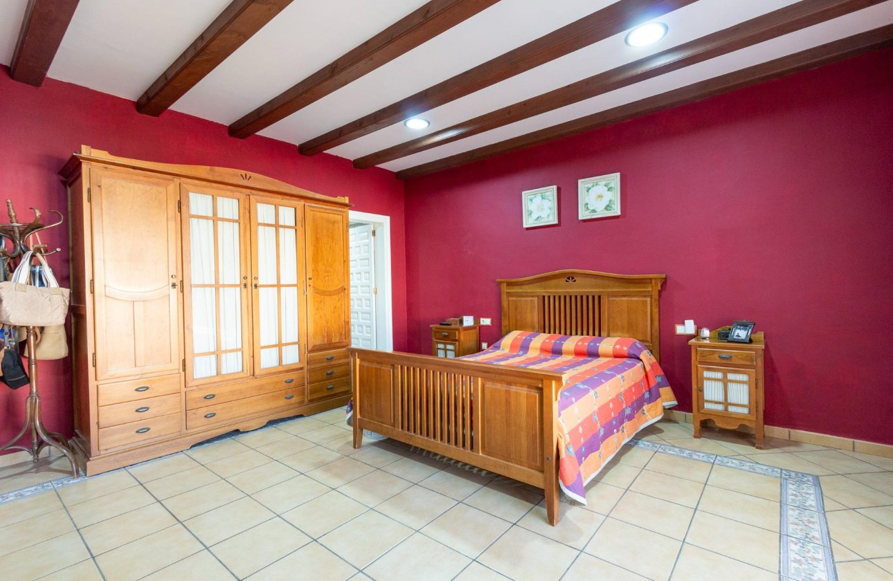 Resale - Villa -
Torrevieja - Los Balcones