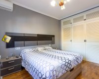 Resale - Villa -
Torrevieja - Los Balcones