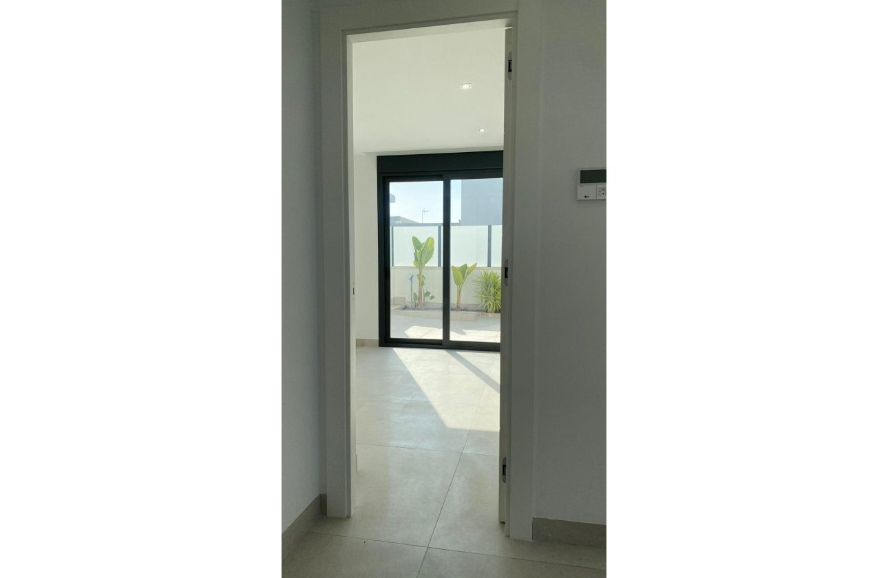 Resale - Villa -
Torrevieja - Los Balcones