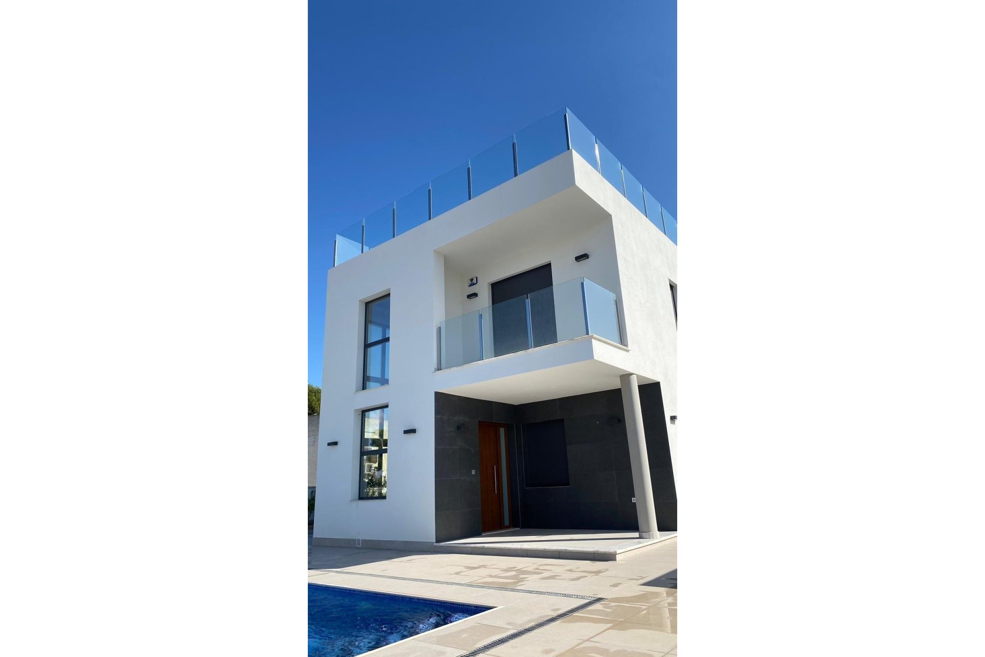 Resale - Villa -
Torrevieja - Los Balcones