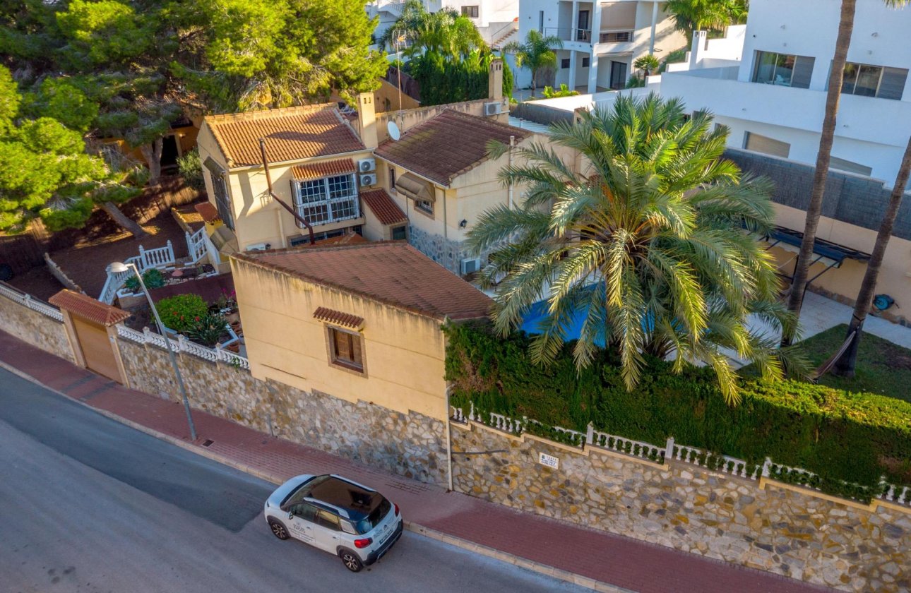 Resale - Villa -
Torrevieja - Los Balcones