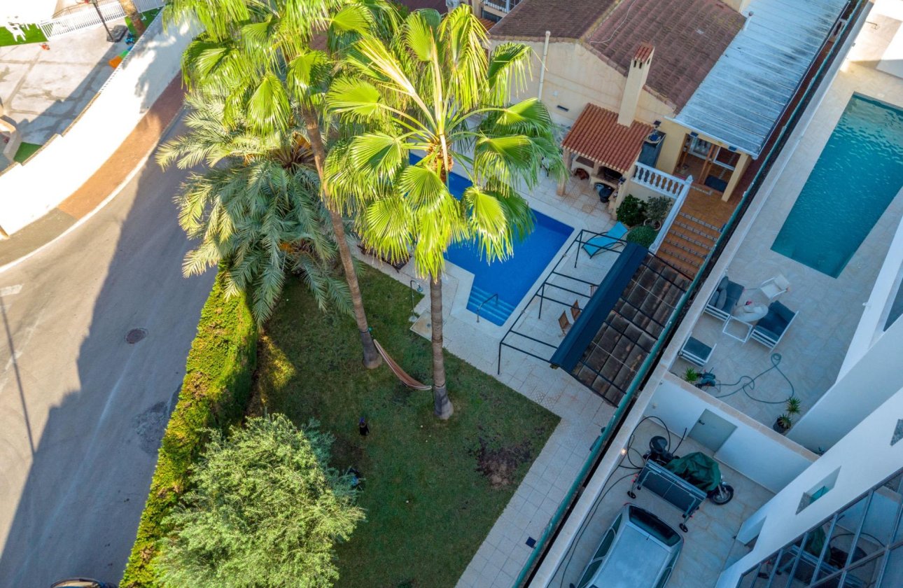 Resale - Villa -
Torrevieja - Los Balcones