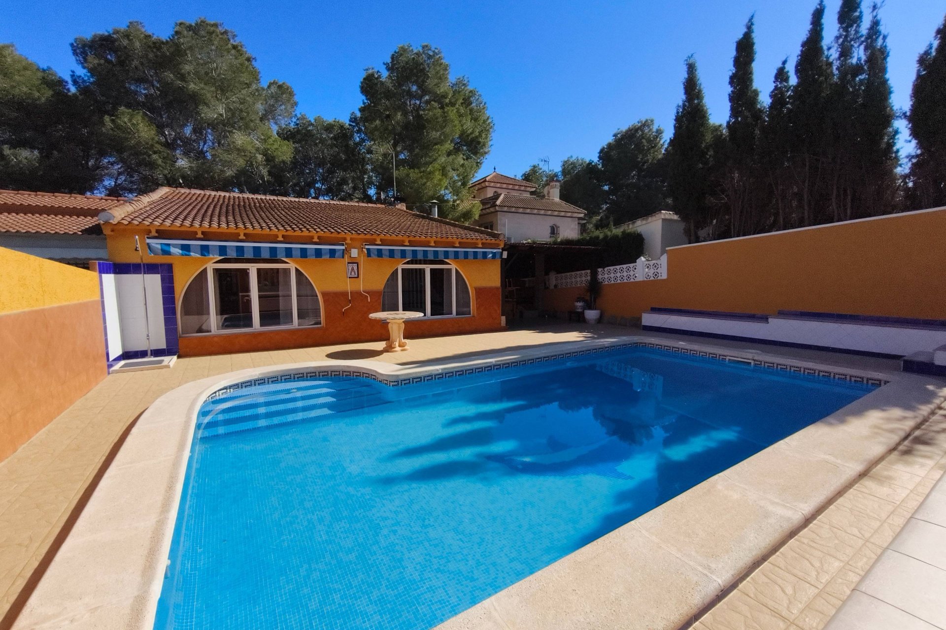 Resale - Villa -
Torrevieja - Los Balcones