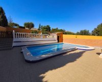 Resale - Villa -
Torrevieja - Los Balcones