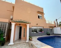 Resale - Villa -
Torrevieja - Los Frutales
