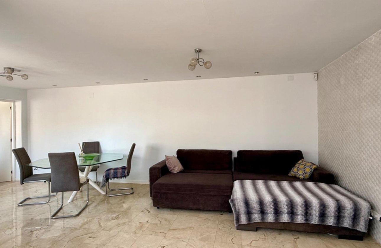 Resale - Villa -
Torrevieja - Los Frutales