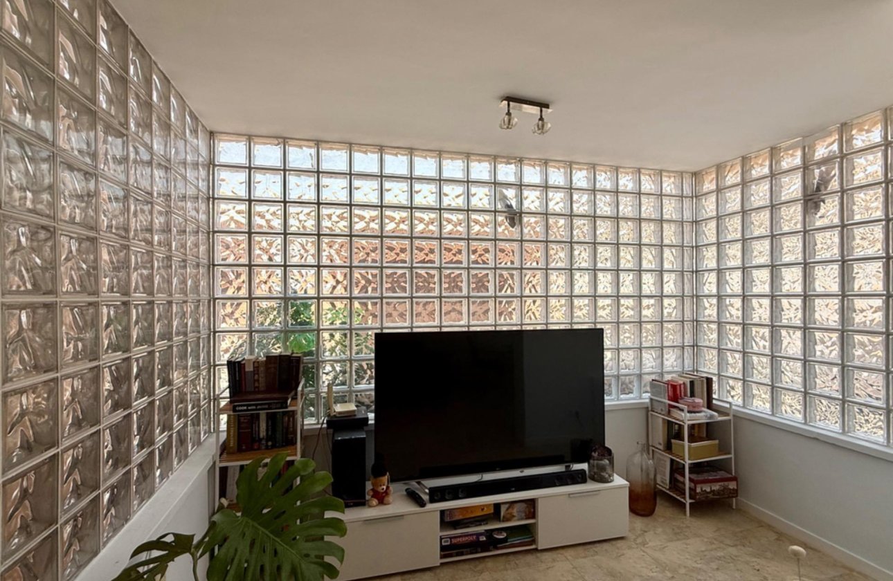 Resale - Villa -
Torrevieja - Los Frutales