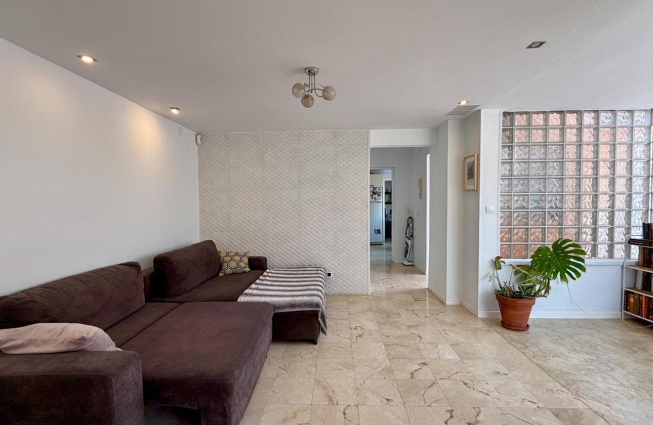 Resale - Villa -
Torrevieja - Los Frutales