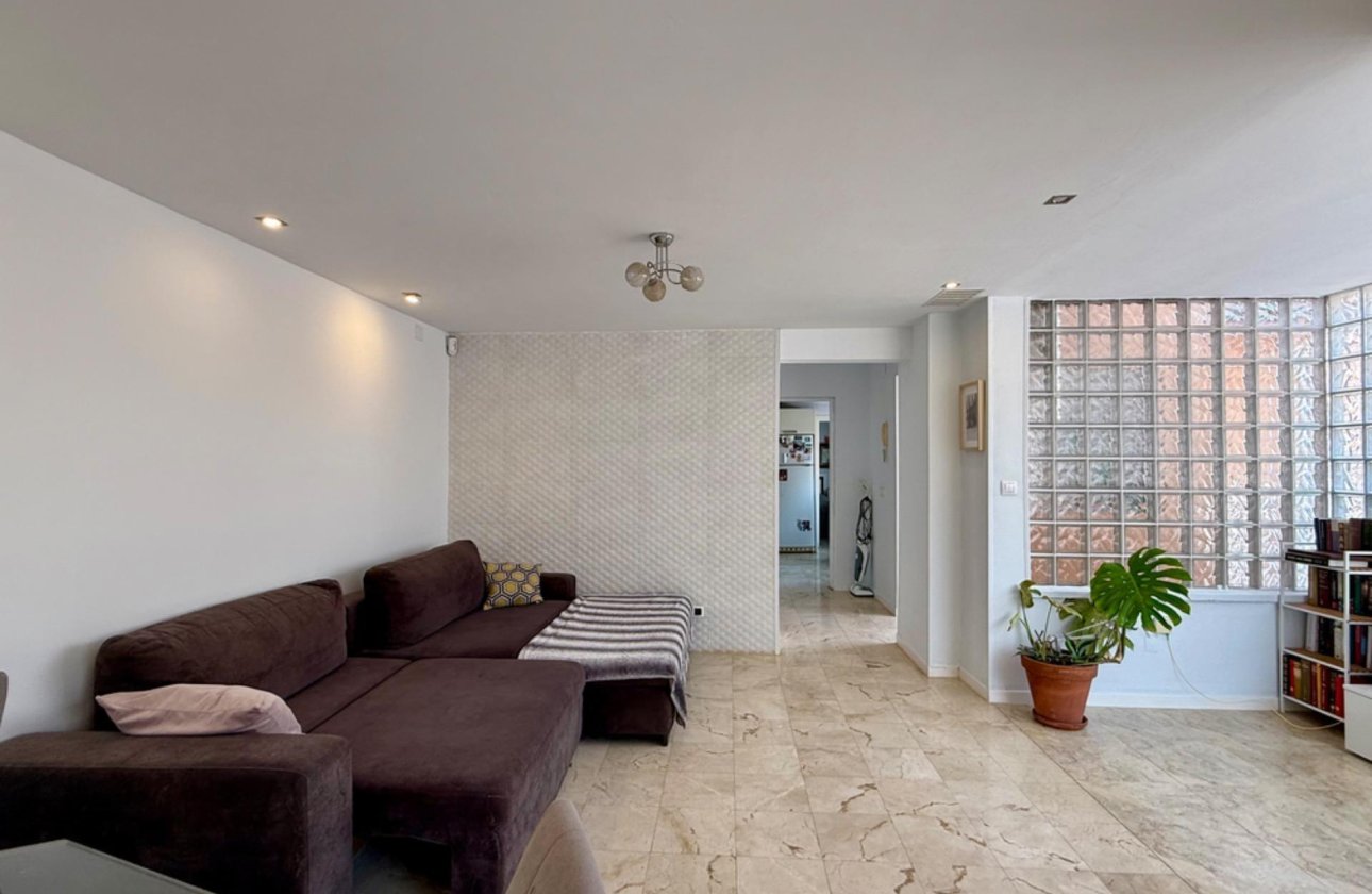 Resale - Villa -
Torrevieja - Los Frutales