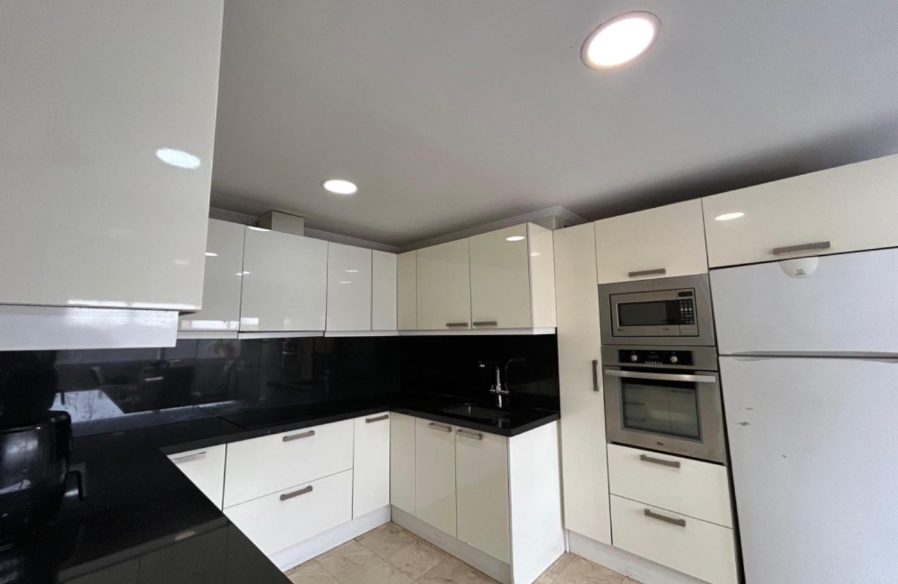 Resale - Villa -
Torrevieja - Los Frutales